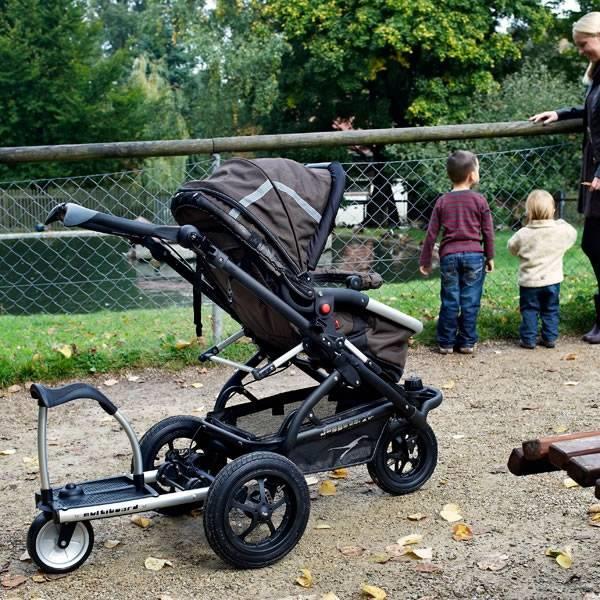 Grote foto multiboard meerijdplankje met zitje kinderen en baby kinderwagens