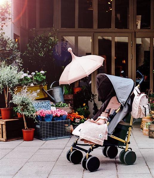 Grote foto stockholm standenbuggy powder pink kinderen en baby kinderwagens