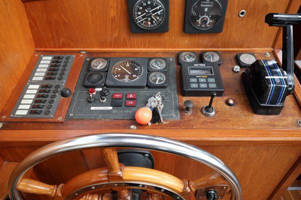 Grote foto motorkruiser gillissen vlet 970 ok bj 1989 watersport en boten motorboten en jachten