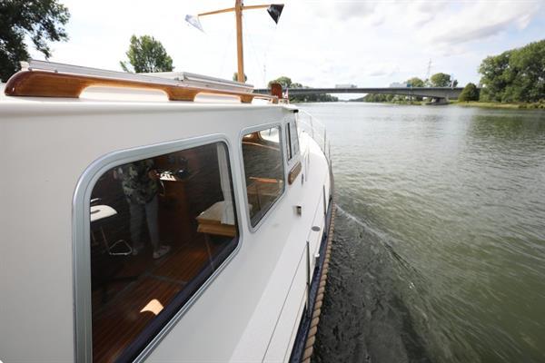 Grote foto motorkruiser gillissen vlet 970 ok bj 1989 watersport en boten motorboten en jachten