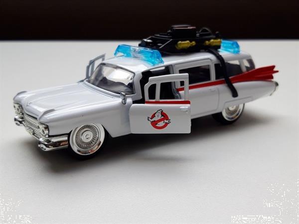 Grote foto modelauto cadillac ghostbuster ecto1 jadatoys 1 32 verzamelen auto en modelauto