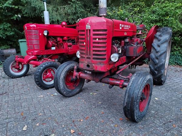 Grote foto farmall diesel fc235 diesel wd9 agrarisch tractoren oldtimers