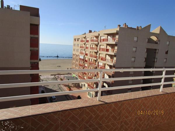 Grote foto appartement met uitzicht op zee huizen en kamers bestaand europa