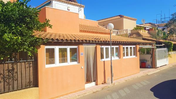 Grote foto koopje townhouse 3 slaapk. solarium onderbouw huizen en kamers bestaand europa