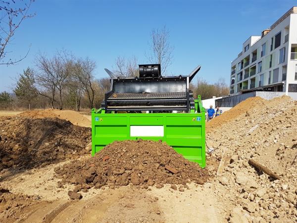 Grote foto gemakbak zeefinstalatie doe het zelf en verbouw afvalverwerking