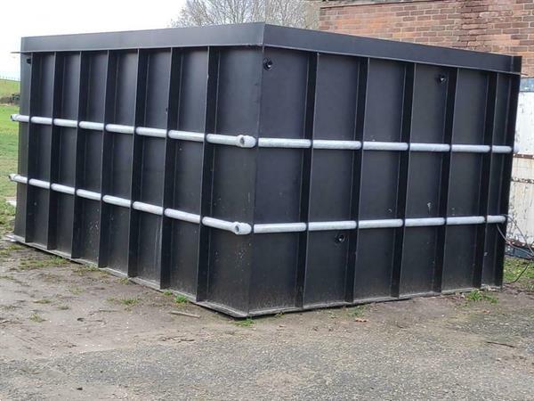 Grote foto hdpe koi vijver bak 24 kuub in nieuwstaat tuin en terras vijvers en toebehoren