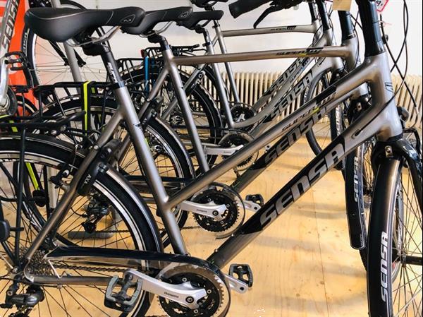 Grote foto opruiming bij sensa bikes dealer wheels nijmegen fietsen en brommers damesfietsen