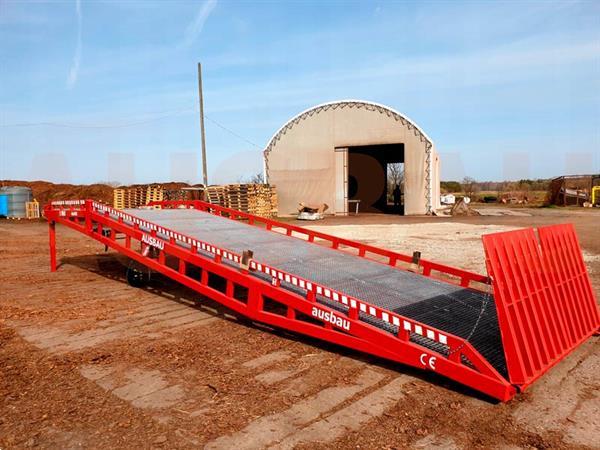 Grote foto mobiele laadbruggen ausbau agrarisch heftrucks