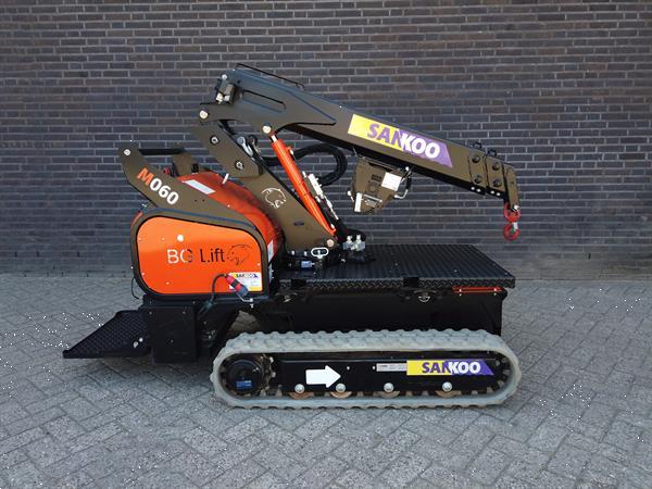 Grote foto bg lift m060 minihijskraan compactkraan bglift tuin en terras werktuigen