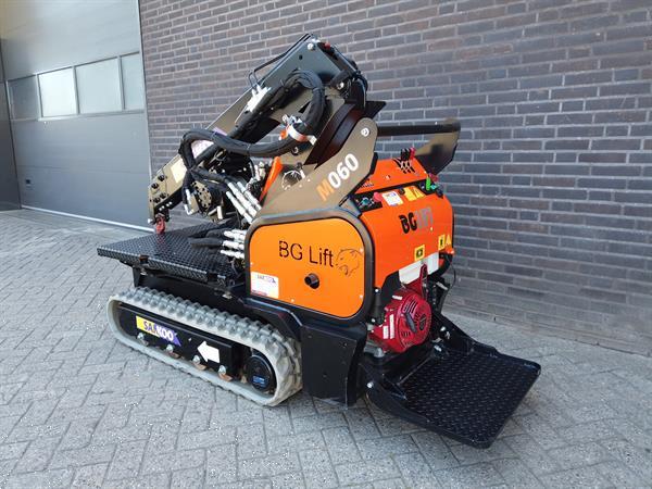Grote foto bg lift m060 minihijskraan compactkraan bglift tuin en terras werktuigen