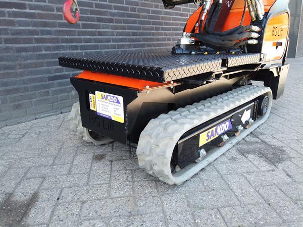 Grote foto bg lift m060 minihijskraan compactkraan bglift tuin en terras werktuigen