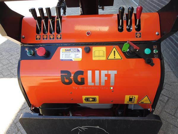 Grote foto bg lift m060 minihijskraan compactkraan bglift tuin en terras werktuigen