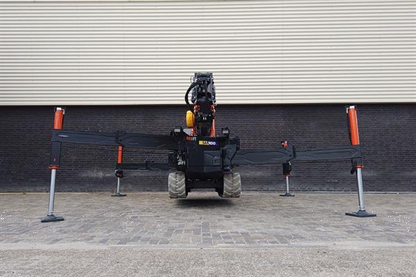 Grote foto bg lift m400 minihijskraan compactkraan bglift tuin en terras werktuigen