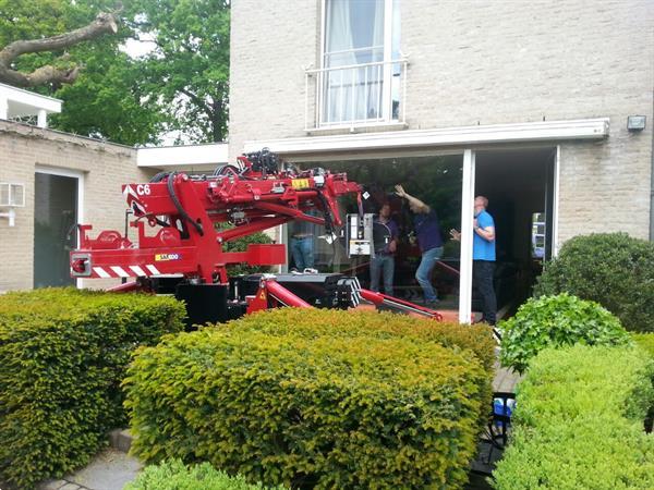 Grote foto hoeflon sk6 minikraan compact kraan tuin en terras werktuigen