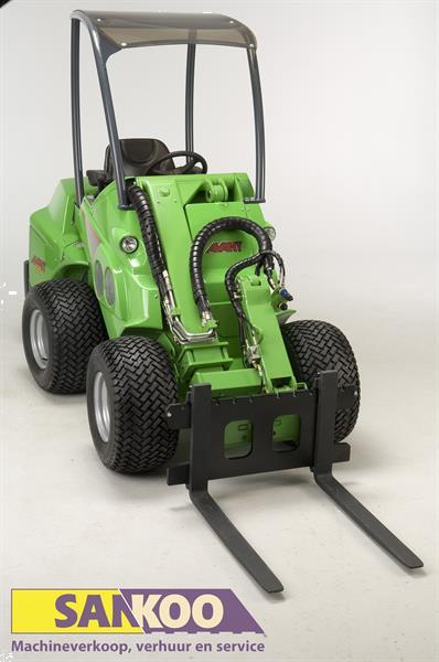 Grote foto avant 640t kniklader shovel loader schranklader tuin en terras werktuigen