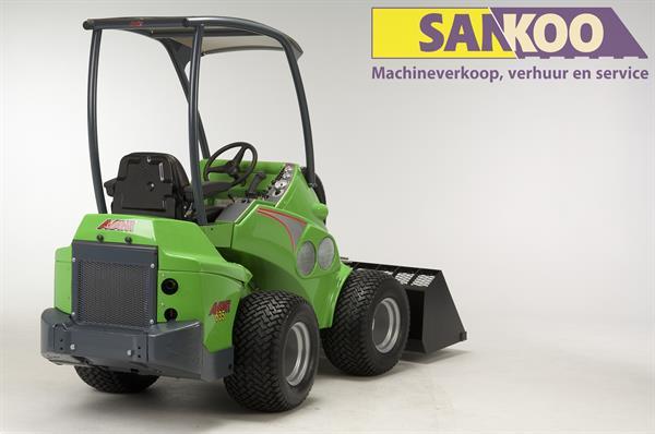 Grote foto avant 640t kniklader shovel loader schranklader tuin en terras werktuigen