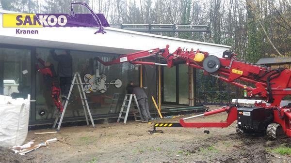 Grote foto huren sankoo mhk sk10 minikraan compact kraan tuin en terras werktuigen