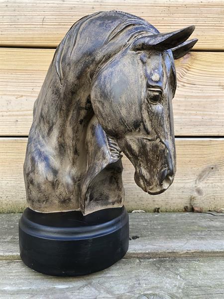 Grote foto sculptuur van paard met veulen polystone woodlook. verzamelen beelden en beeldjes