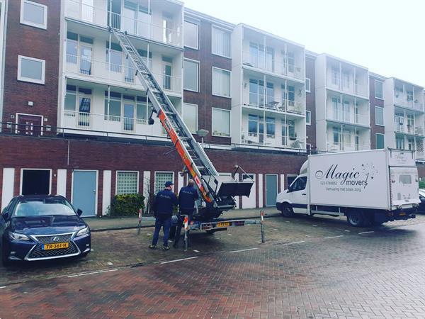 Grote foto magic movers verhuizen met passie en totale zorg diensten en vakmensen verhuizingen