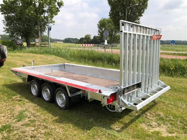 Grote foto 3 asser machine transport 3500 kg doe het zelf en verbouw trailers