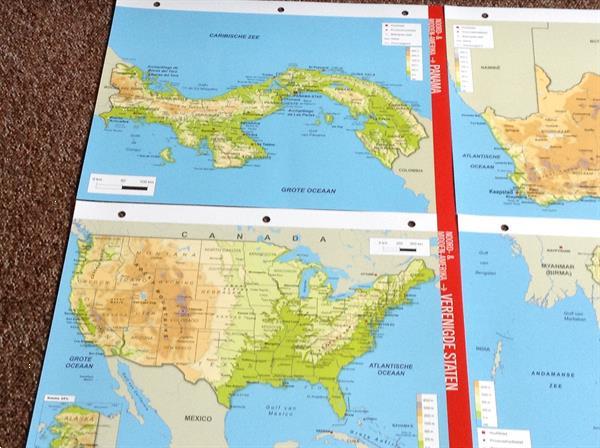 Grote foto 50 atlaskaarten iets groter dan a4 formaat boeken atlassen en landkaarten