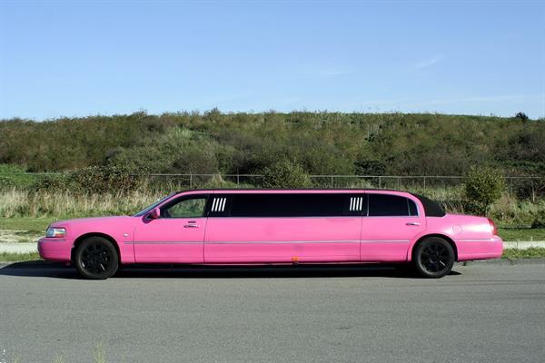 Grote foto huren limo huren hummer limousine verhuur roze diensten en vakmensen verhuur auto en motor