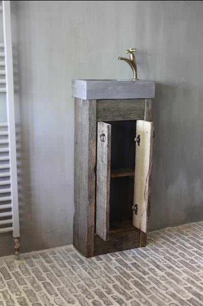 Grote foto landelijk oud eikenhouten toiletmeubel fontein d.grey huis en inrichting complete badkamers