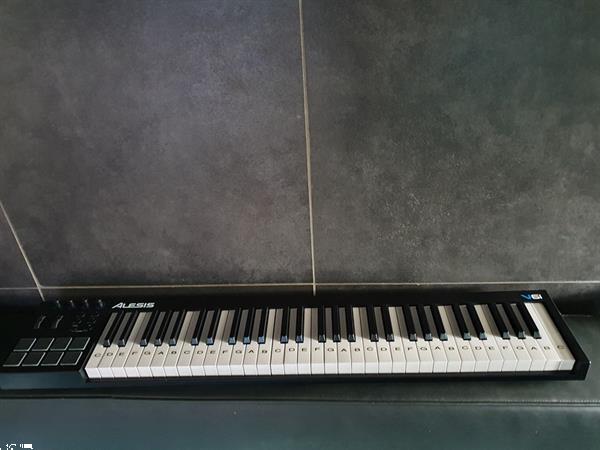 Grote foto te koop alesis v61 usb midi controller muziek en instrumenten keyboards