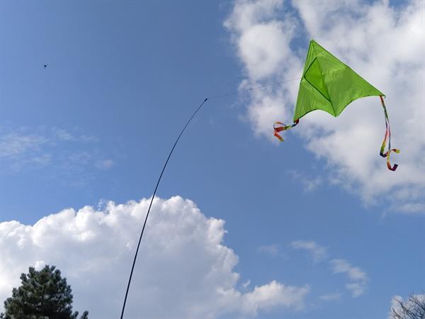 Grote foto km kite finder inclusief 5m stok sport en fitness overige sport en fitness