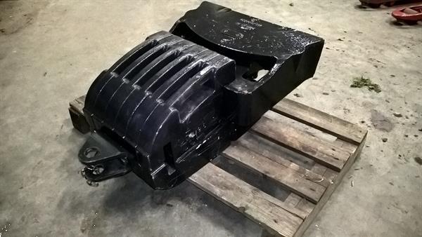 Grote foto set frontgewichten frontblok case mc cormick steyr agrarisch tractor toebehoren