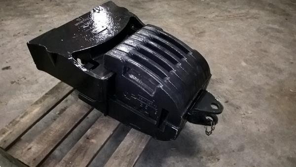 Grote foto set frontgewichten frontblok case mc cormick steyr agrarisch tractor toebehoren