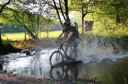 Grote foto stacaravans te huur ardennen vissen abseilen enz. caravans en kamperen stacaravans