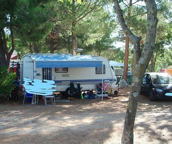 Grote foto hobby 500 kfme excellent easy caravans en kamperen caravans