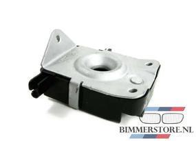 Grote foto motorkap slot links onder bmw e36 z3 auto onderdelen overige auto onderdelen