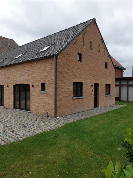 Grote foto woning essen hoek. slechts 16km naar scheldelaan huizen en kamers twee onder een kap