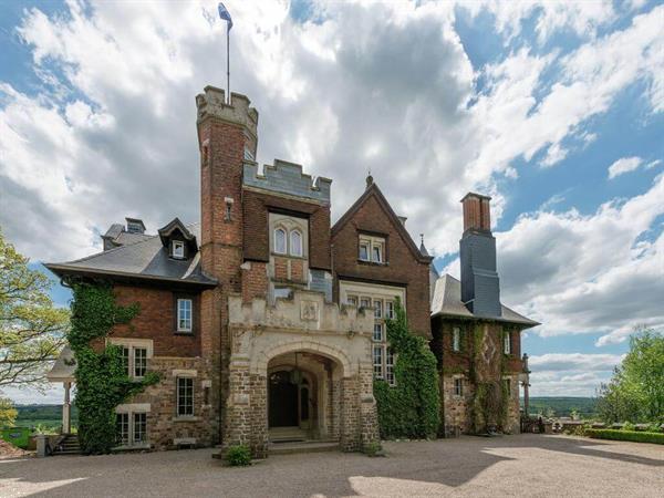 Grote foto kasteel voor 30 p. met zwembad op de vestingmuur vakantie belgi