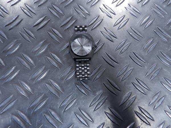 Grote foto ikki zilver horloge in goede staat kleding dames horloges