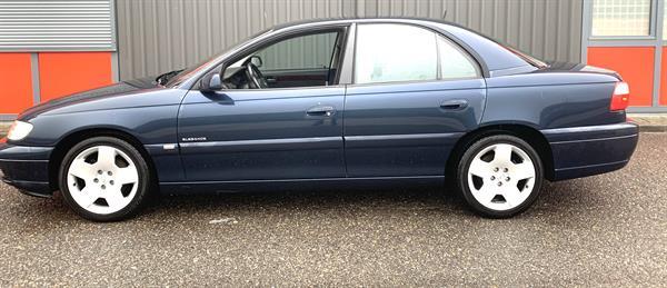 Grote foto opel omega 2.2. youngtimer auto opel