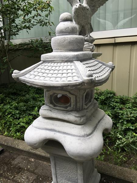 Grote foto pagode japanse lantaarn vol steen. huis en inrichting woningdecoratie