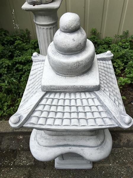 Grote foto pagode japanse lantaarn vol steen. huis en inrichting woningdecoratie