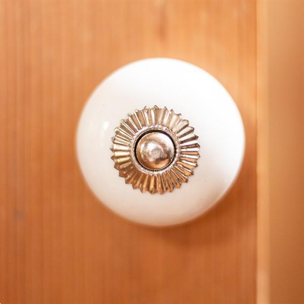 Grote foto lade knop wit porseleinen knop voor de kastdeur handvat doe het zelf en verbouw materialen en producten