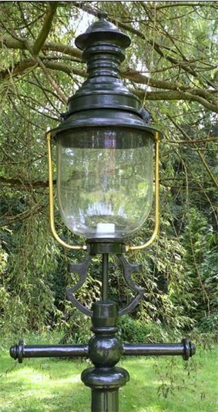 Grote foto grote erflamp met antieke uitstraling voor in de tuin of in tuin en terras overige tuin en terras