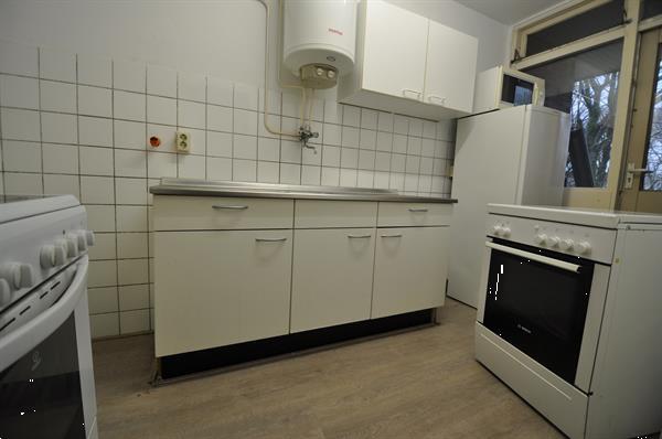 Grote foto kamer te huur aan de luzacstraat in rotterdam. huizen en kamers kamers