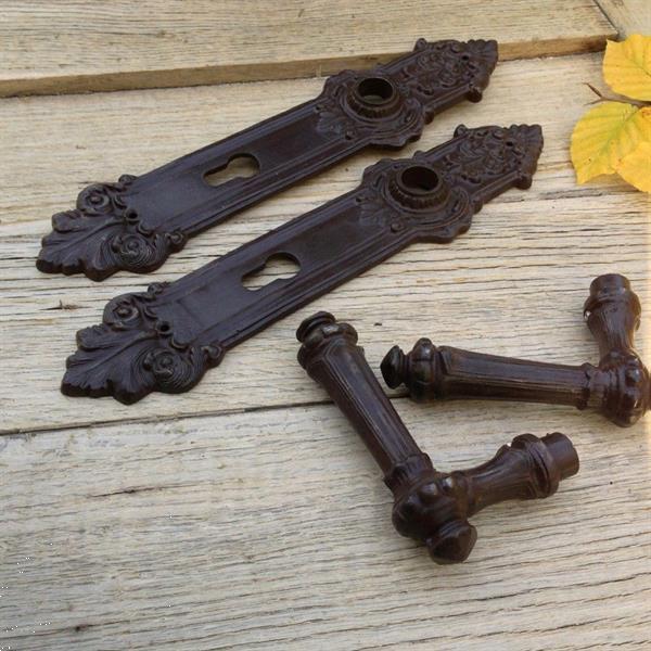 Grote foto antiek ijzeren deurbeslag voor de voordeur doe het zelf en verbouw materialen en producten