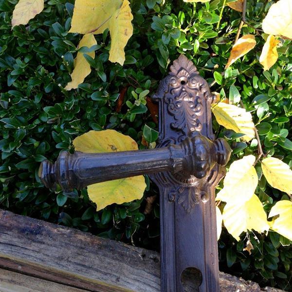 Grote foto antiek ijzeren deurbeslag voor de voordeur doe het zelf en verbouw materialen en producten