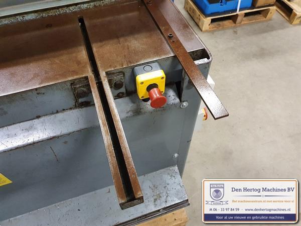 Grote foto jorg compact schaar 4002e 1050x2mm guillotineschaar 400v doe het zelf en verbouw materialen en producten