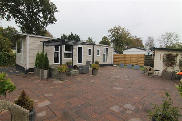 Grote foto chalet te koop camping de luwe stek waarland r 52r caravans en kamperen stacaravans