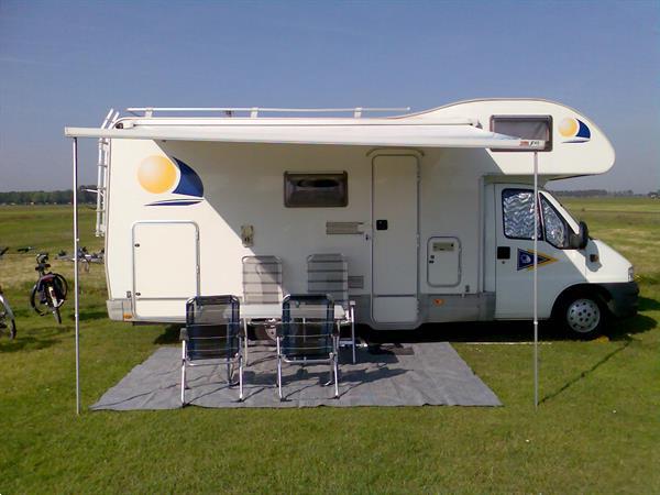 Grote foto camper huren. luxe camper te huur. caravans en kamperen campers