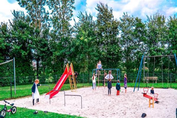 Grote foto vakantiehuisje te huur met sauna aan lauwersmeer vakantie nederland noord