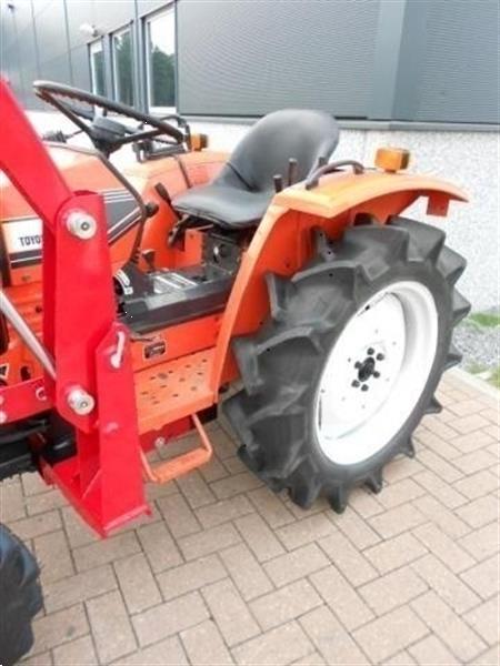 Grote foto hinomoto buld agrarisch tractoren